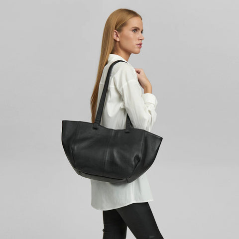 Beautiful and timeless shopper / 16136 - Black (Nero)