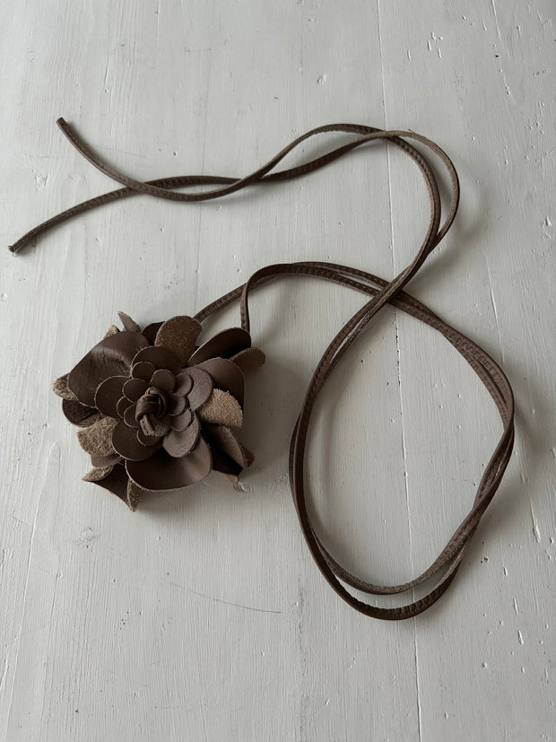 FLOWER BELT - BEIGE