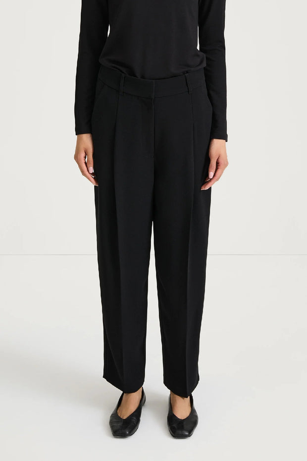 ANKLE LENGTH SUIT TROUSERS - BERGA BLACK