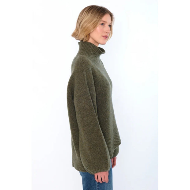 FAM Patch Short Sweater Winter Moss