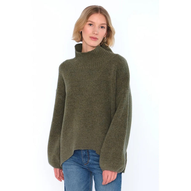 FAM Patch Short Sweater Winter Moss