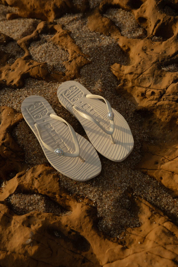 Pearl Octopuss.y x Sleepers Pearl Marseille Eggnog